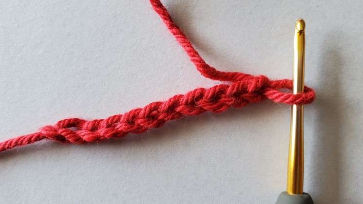Example of the chain stitch