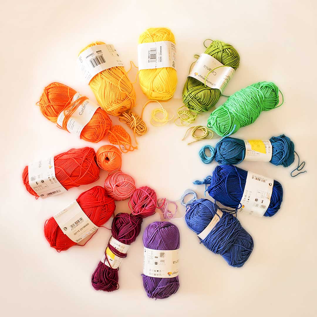 color wheel made of yarn 
