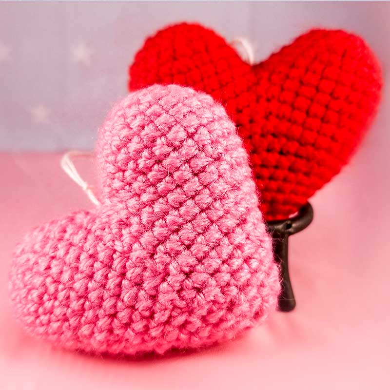 pink and red crochet hears