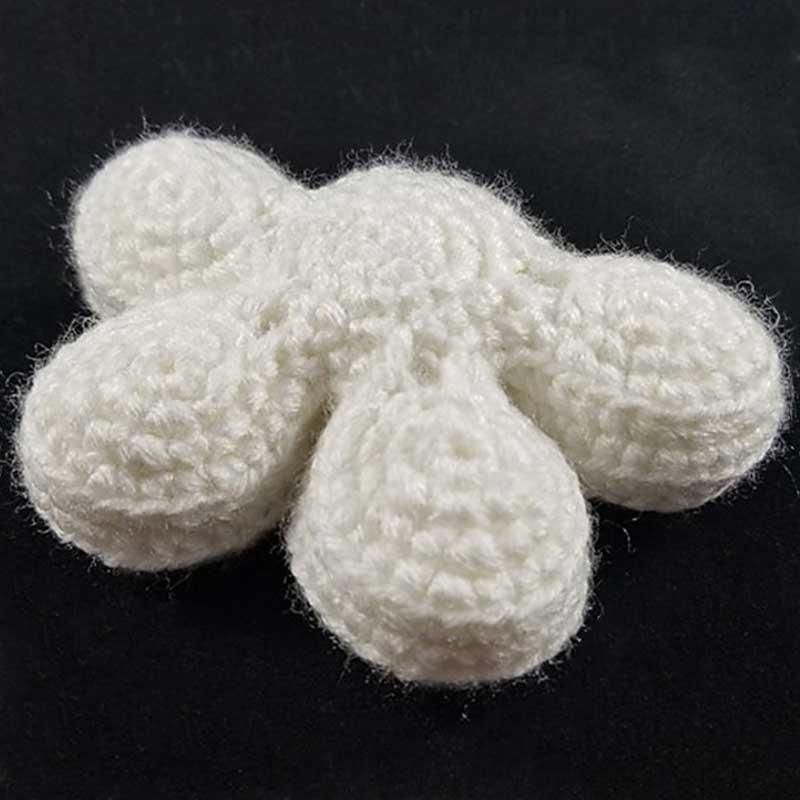 crochet cloud made of circles