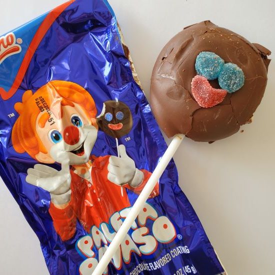 Paleta Payaso Candy and packaging