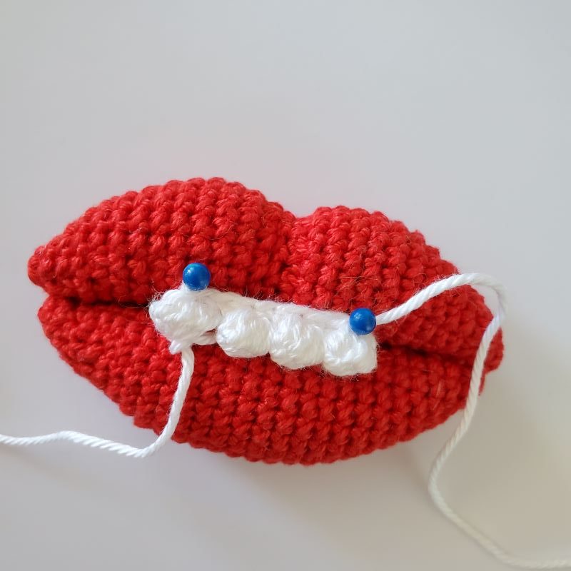 crochet lips and teeth