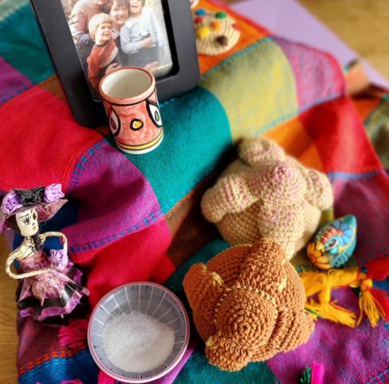 crochet pan de muertos